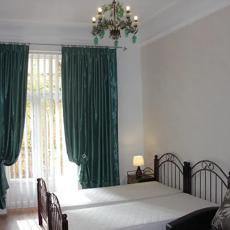 Sunny Esplanade By Old Town Apartman