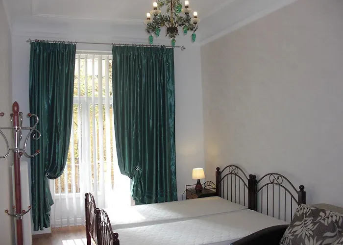 Sunny Esplanade By Old Town Dzīvoklis