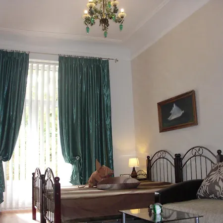 Sunny Esplanade By Old Town * 里加