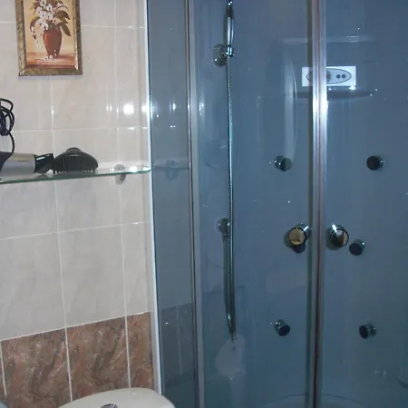 公寓 Sunny Esplanade By Old Town